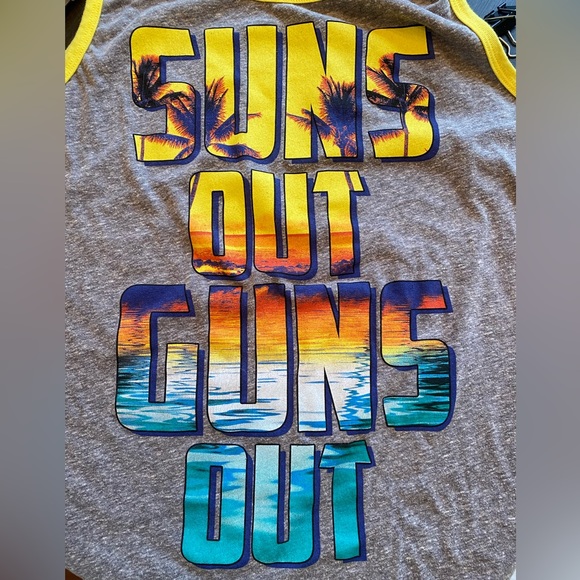 Fifth Sun Men’s Vintage Style Tank Top Size L Suns Out Guns Out - Picture 5 of 5